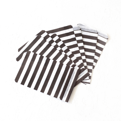 50 paper bags with line pattern, white-black, 11x20 cm - 1