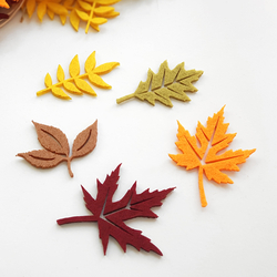 Felt autumn leaves, light brown / 10 pcs - 4