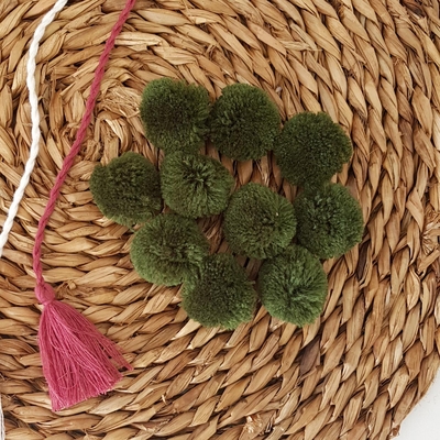 Dark green wool pompom, 2.5 cm / 100 pcs - 1