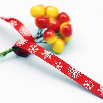 Red ribbon with snow pattern, 1 cm / 5 metres - 1