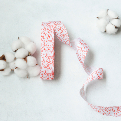 White grosgrain ribbon with heart print, 25 mm / 10 metres - 1