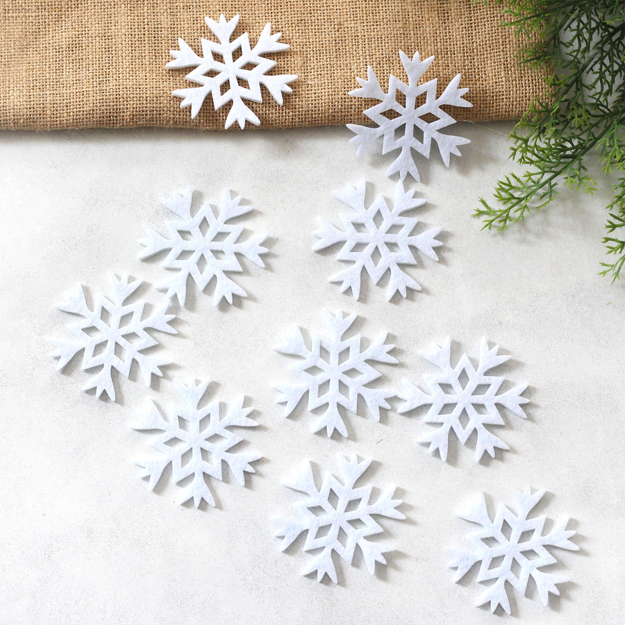 Felt motif, white snowflake / 10 pcs - 1