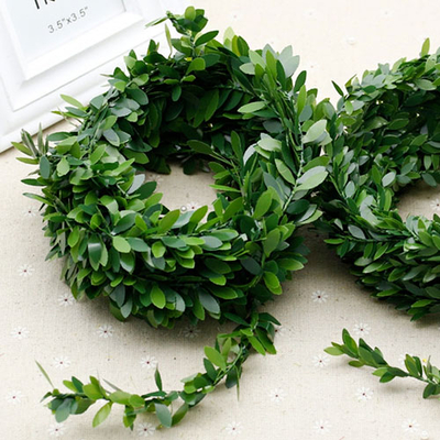 Decorative wired leaf ribbon, 7 metres artificial crown ivy - 1