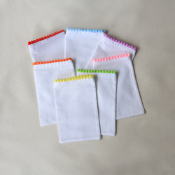 White fabric pouch with pink pompom, 10x15 cm / 10 pcs - 2