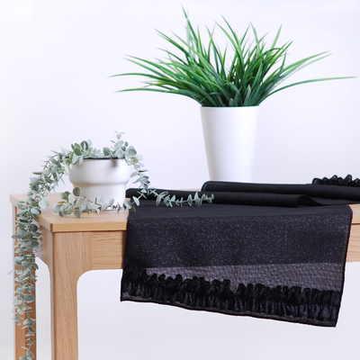 Ruffled runner, glitter black / 45x155 cm - 1