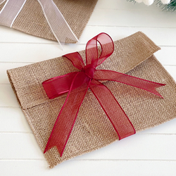 Jute envelope with red ribbon, 14x19 cm / 10 pcs - 3