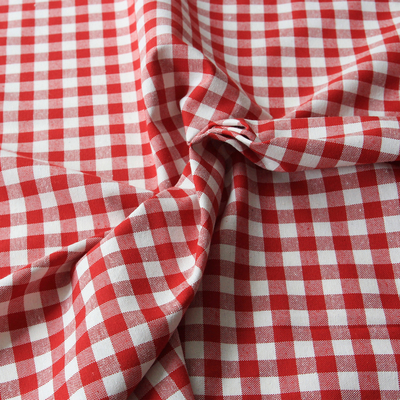 Red and white checkered tablecloth / 140x140 cm - 2