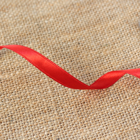 Red satin ribbon, 10 metres / 10 mm - 2