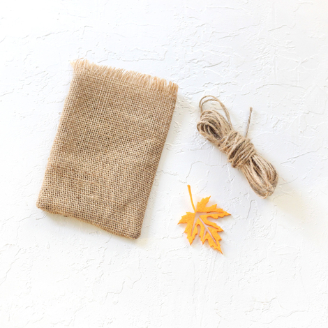 Jute pouch with felt leaf tassels, 10x15 cm / Orange (5 pcs) - 3