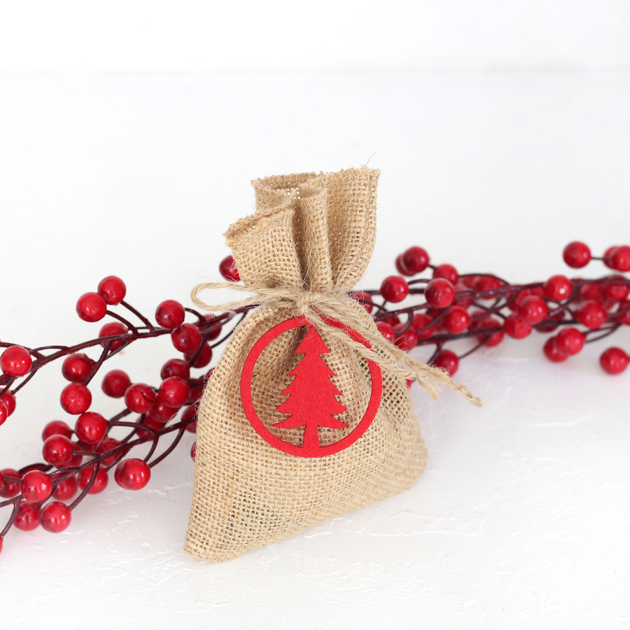 Felt pine decorated flat jute pouch, 10x15 cm / Red (5 pcs) - 1