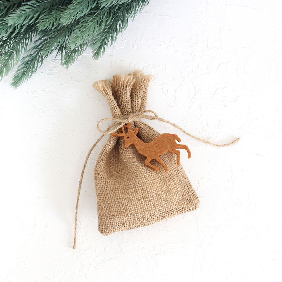 Felt jute pouch with deer, 10x15 cm / Coffee (5 pcs) - 4