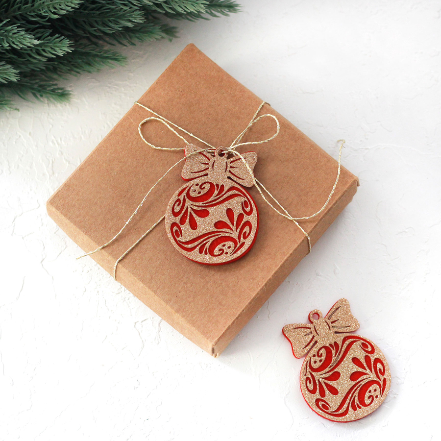 Red felt ornament ball with gold glitter, floral / 4 pcs - 2