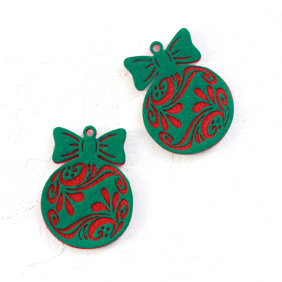 Red on green felt ornament ball, floral / 2 pcs - 3