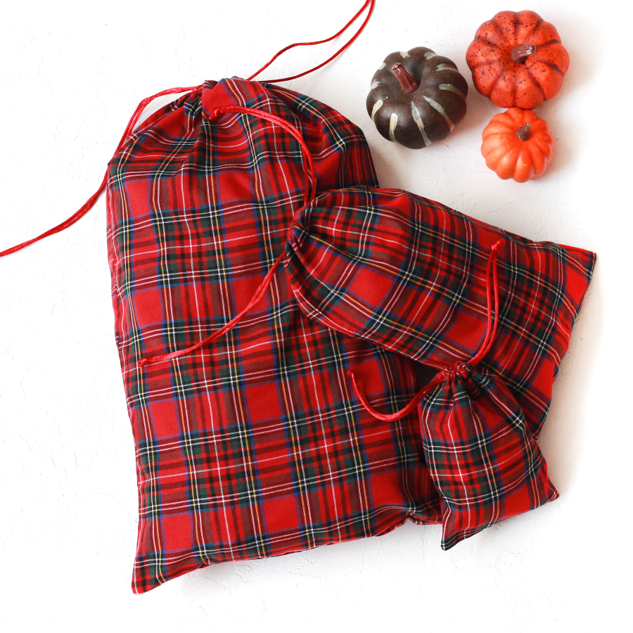 Red plaid Christmas gift pouch with laces, 10x15 cm / 2 pcs - 4