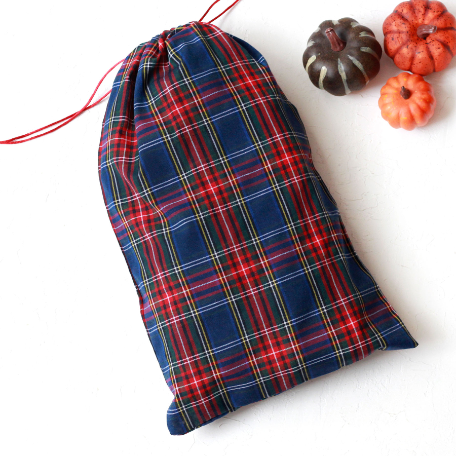 Navy blue plaid lace-up Christmas gift pouch, 25x40 cm / 2 pcs - 2