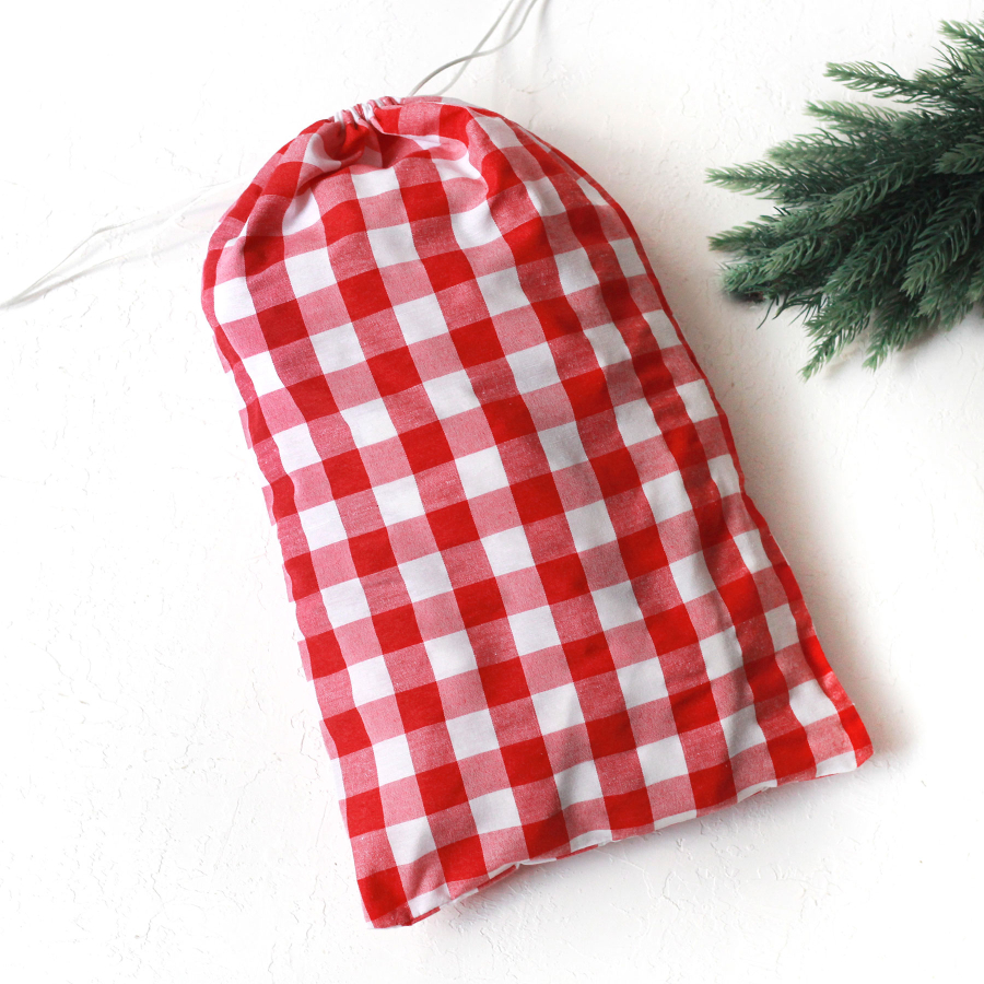 Christmas gift bag in red checked fabric with drawstring closure, 25x40 cm / 10 pcs - 2