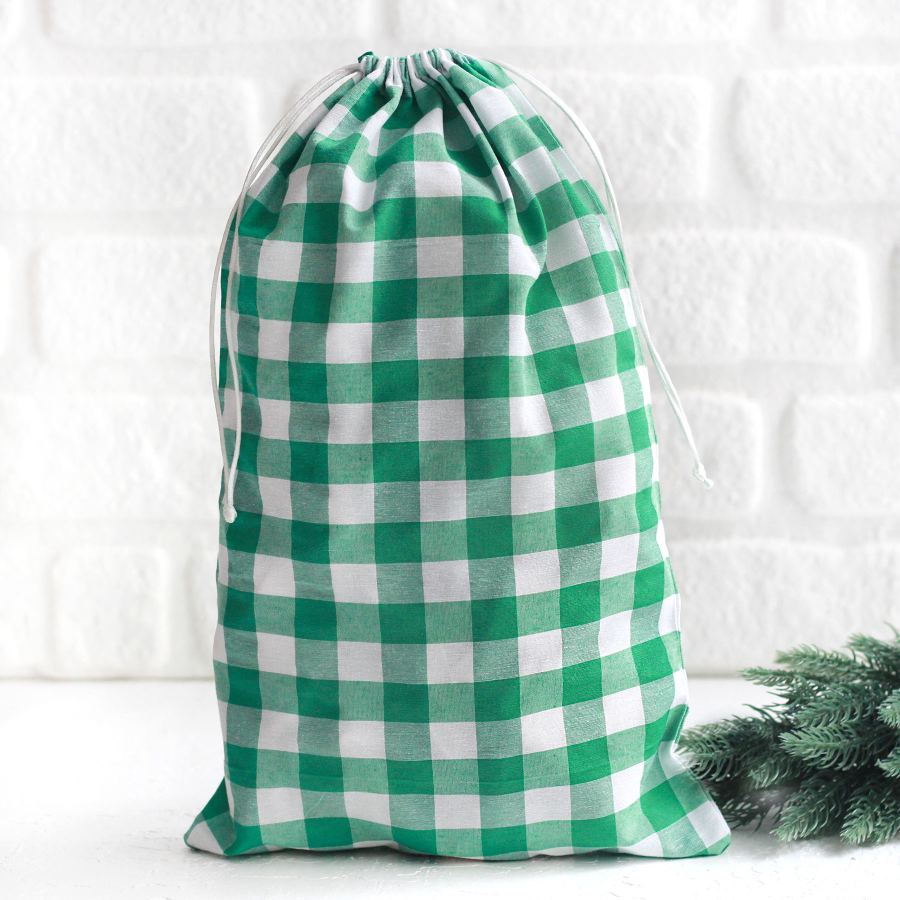 Christmas gift bag in green checked fabric with drawstring closure, 25x40 cm / 10 pcs - 1