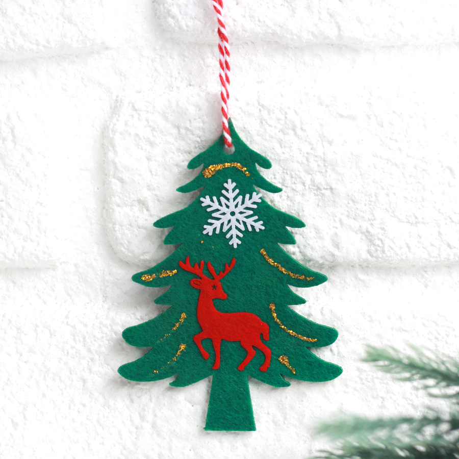 Christmas felt pine tree ornament, green / 1 piece - 1