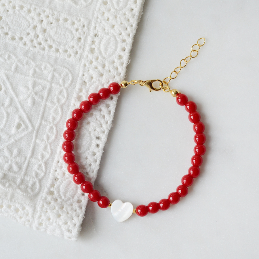 Red jade bead bracelet with pearl heart - 1